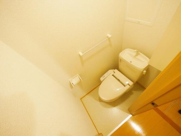 エレガンラルジュIIの物件内観写真